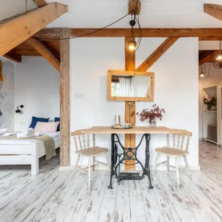 Vila Large With Garden, 6 Bedrooms *