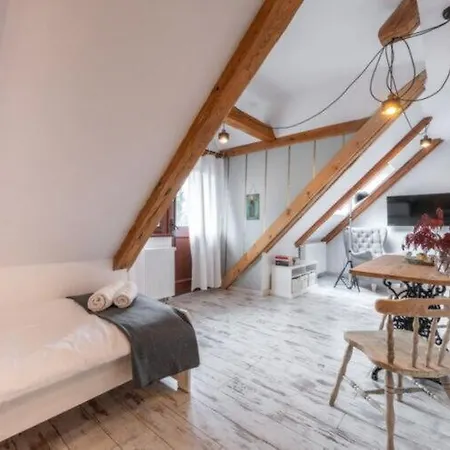 Vila Large With Garden, 6 Bedrooms